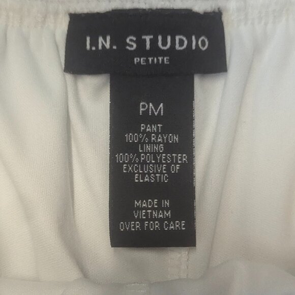 I.N. Studio Petite Medium White Wide Legged Pants - Picture 6 of 13